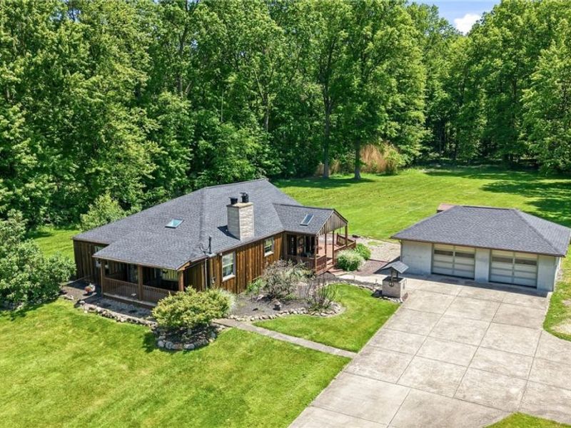 2258 Howland Wilson Road, Cortland, OH 44410 Photo 3