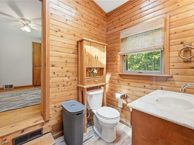 2258 Howland Wilson Road, Cortland, OH 44410 Photo 32