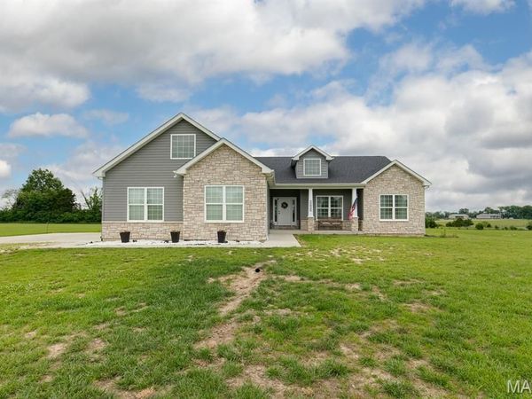22845 Jewell Lynn Court, Warrenton, MO 63383