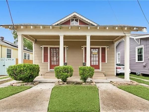 727 VOISIN Street , New Orleans, LA 70124