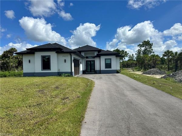 2625 32nd AVE SE, NAPLES, FL 34117