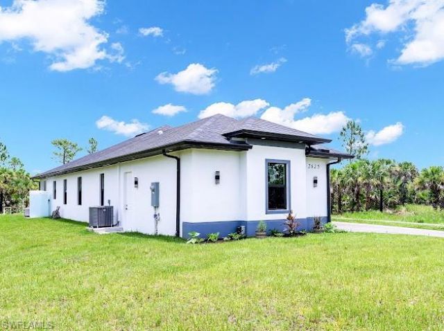 2625 32nd Ave Se, Naples, FL 34117 Photo