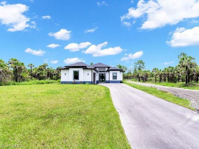 2625 32nd Ave Se, Naples, FL 34117 Photo