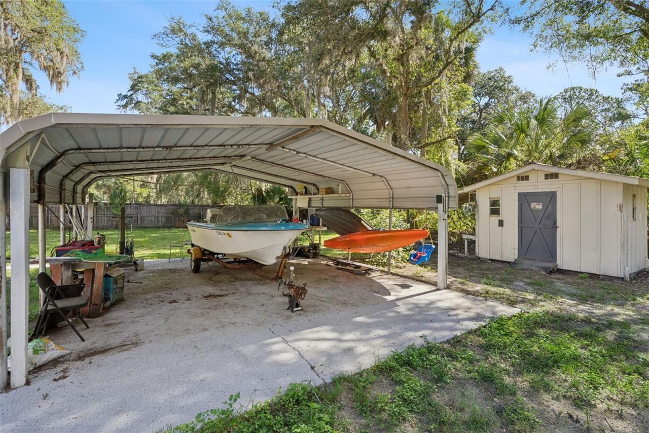 24623 N George Street , Astor, FL 32102 Photo