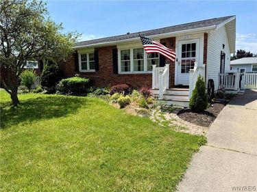 1376 101st Street , Niagara Falls, NY 14304