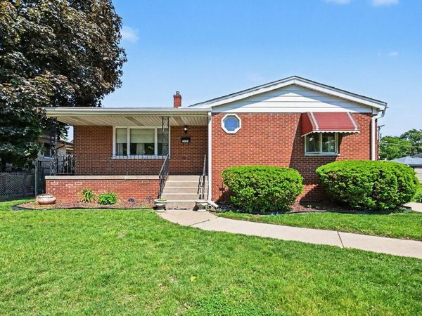 14107 S Mackinaw Avenue S, Burnham, IL 60633