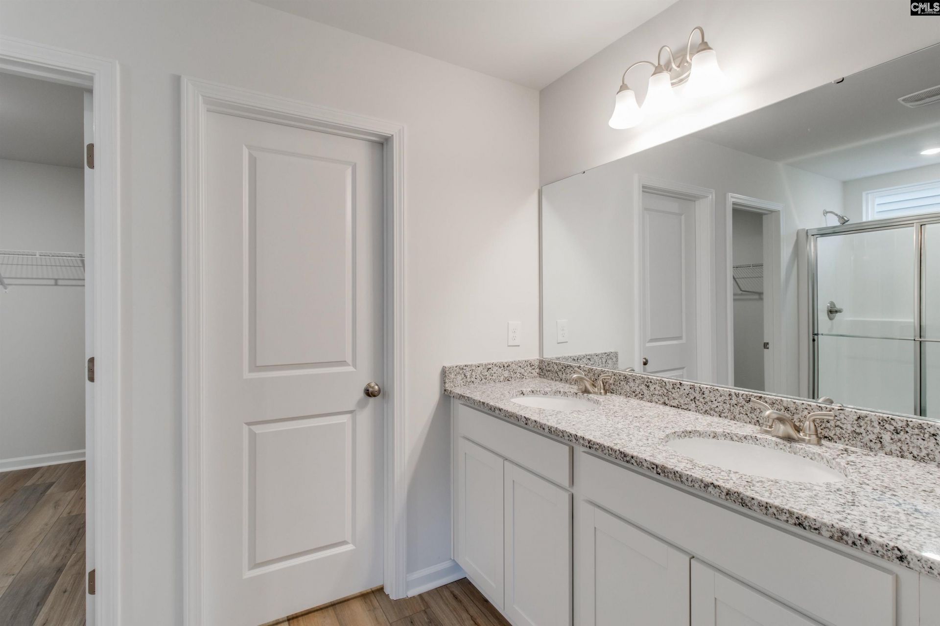 205 Kingsley Drive  Photo 10
