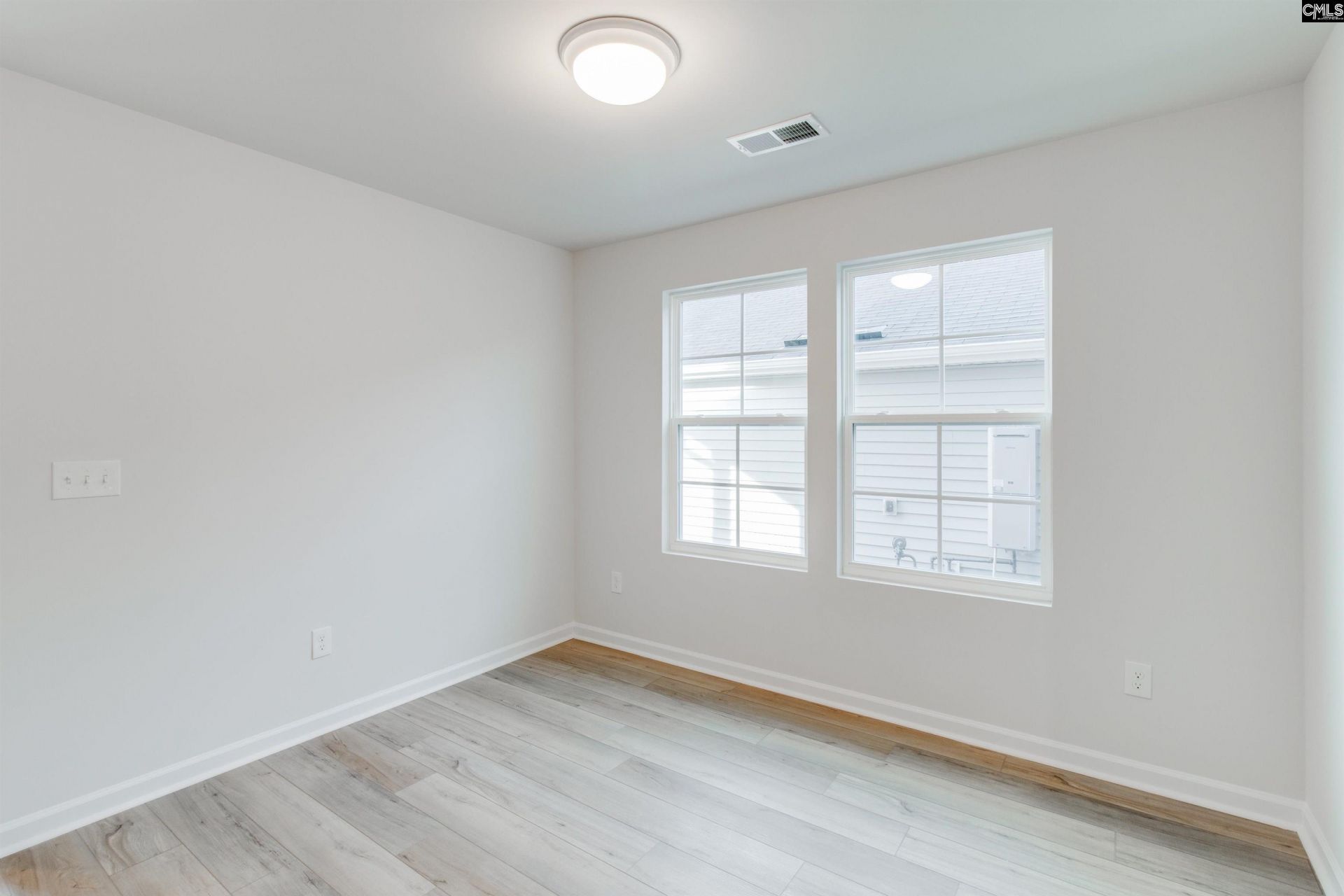 205 Kingsley Drive  Photo 22