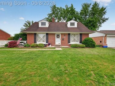 29571 Lori Street, Livonia, MI 48154