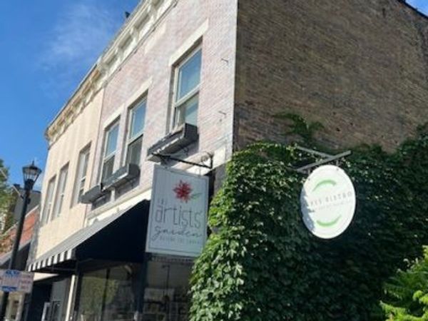 407 Lincoln Highway , Rochelle, IL 61068