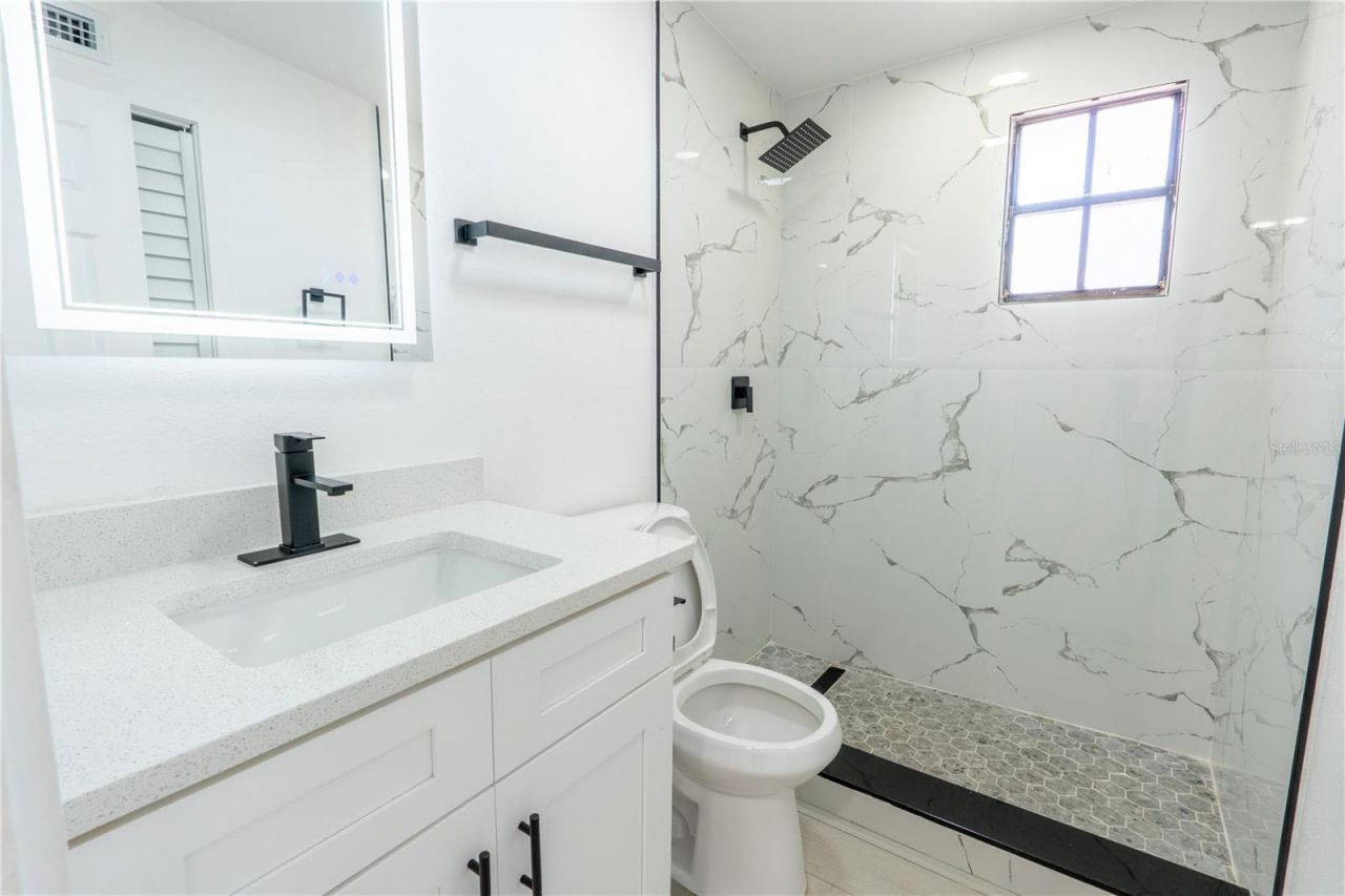 4112 W Fairview Heights , Tampa, FL 33616 Photo