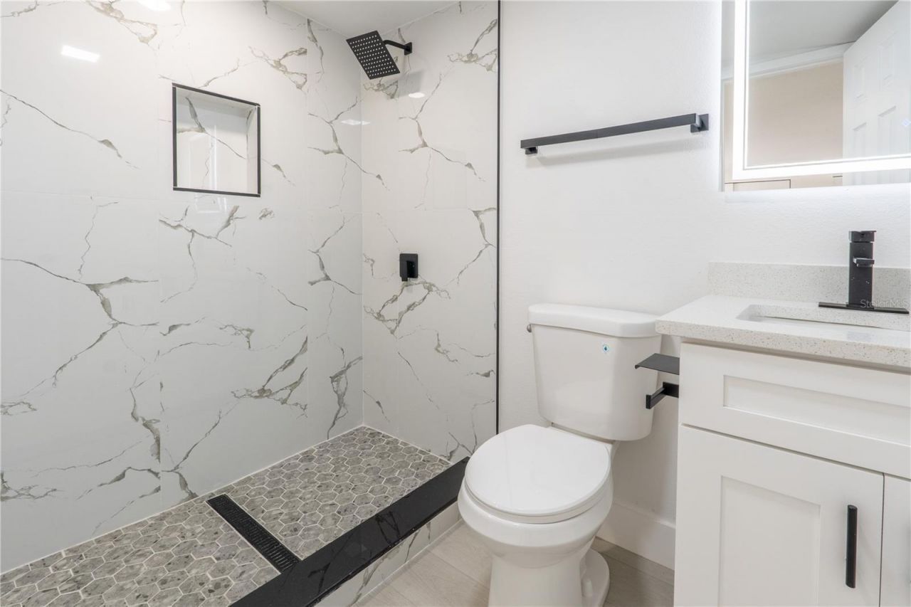 4112 W Fairview Heights , Tampa, FL 33616 Photo