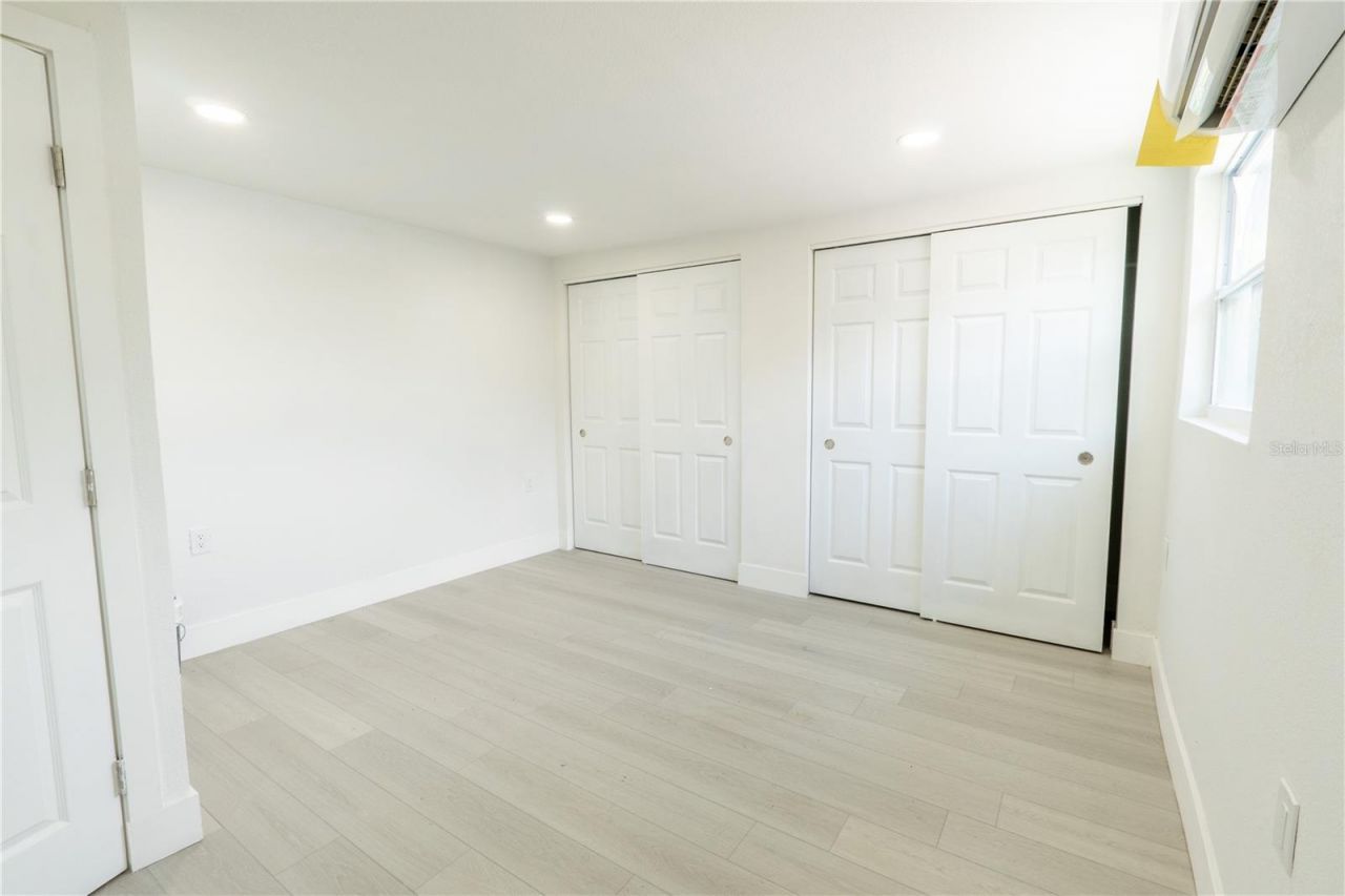4112 W Fairview Heights , Tampa, FL 33616 Photo