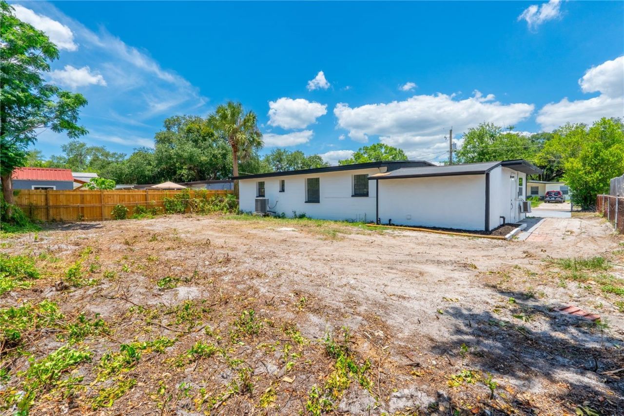 4112 W Fairview Heights , Tampa, FL 33616 Photo