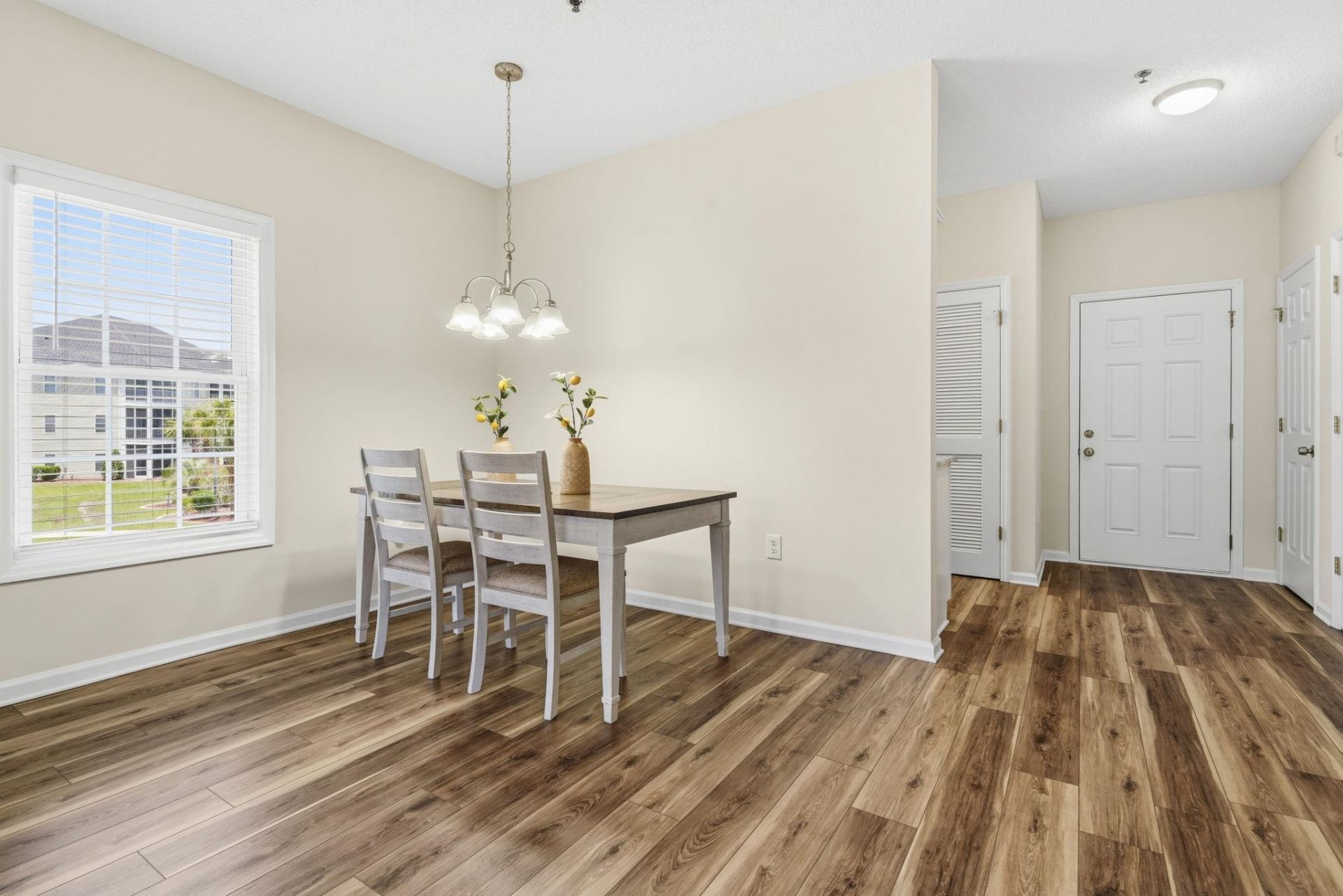 2050 Cross Gate Blvd.  Photo 12
