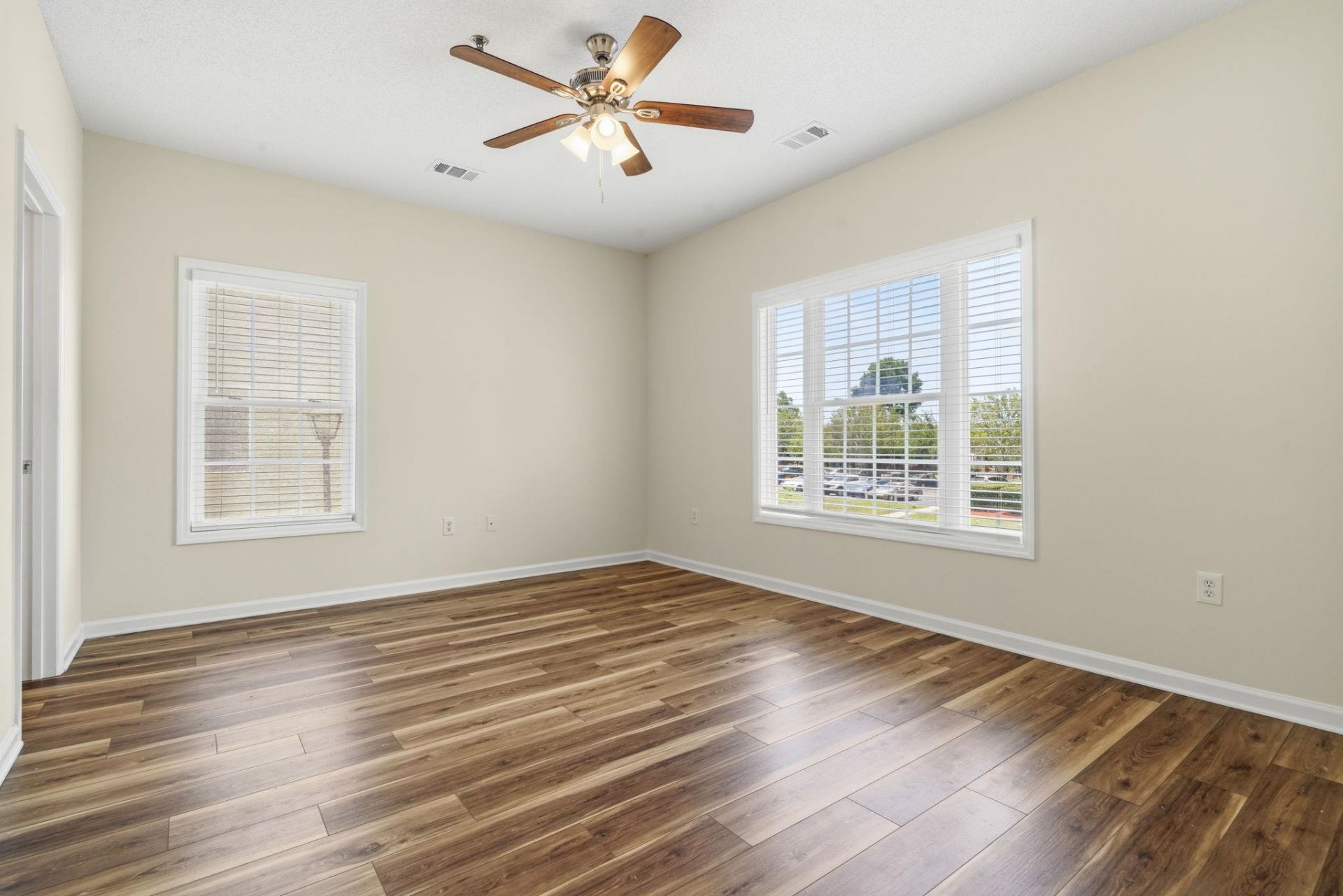 2050 Cross Gate Blvd. Photo 21