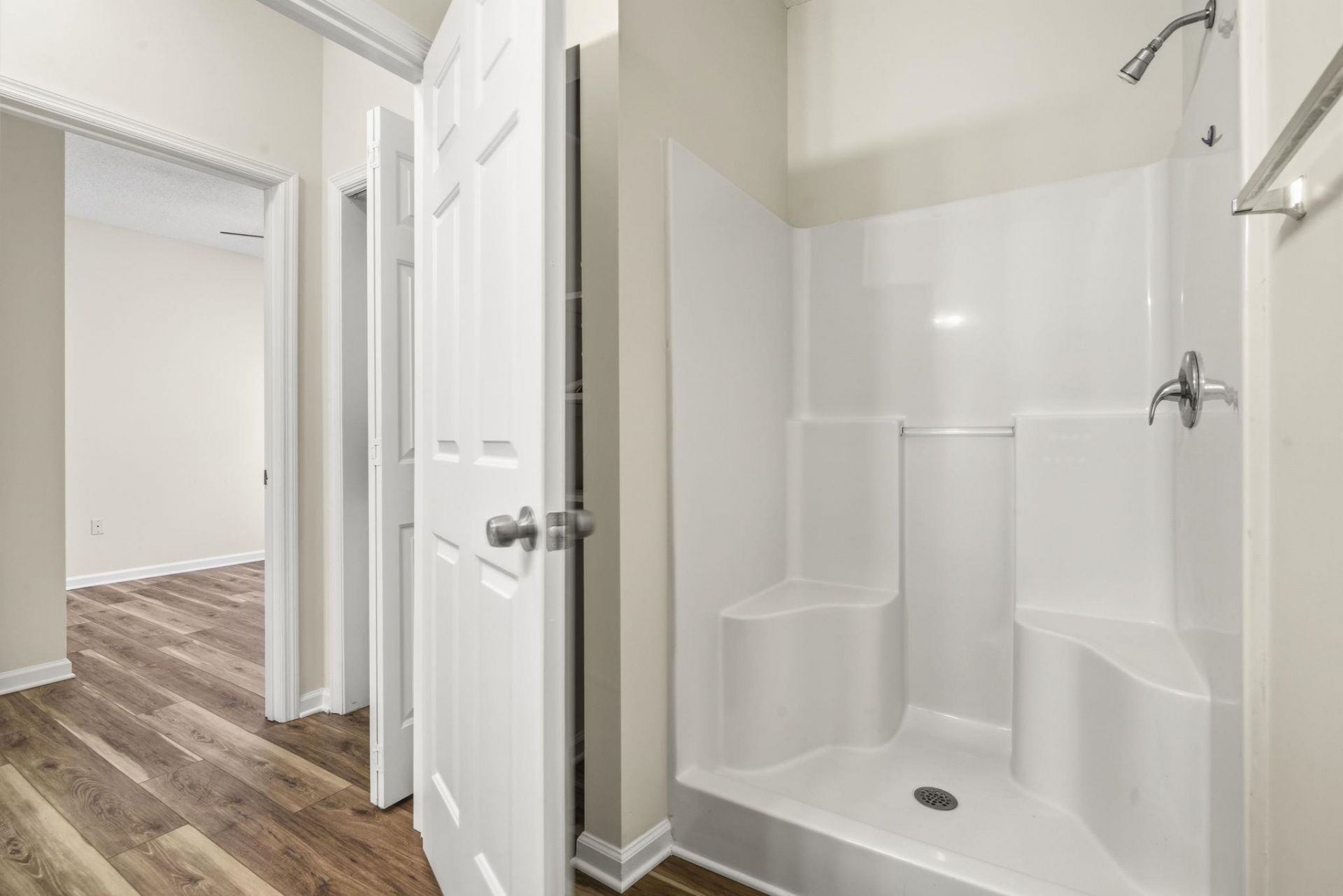 2050 Cross Gate Blvd. Photo 22