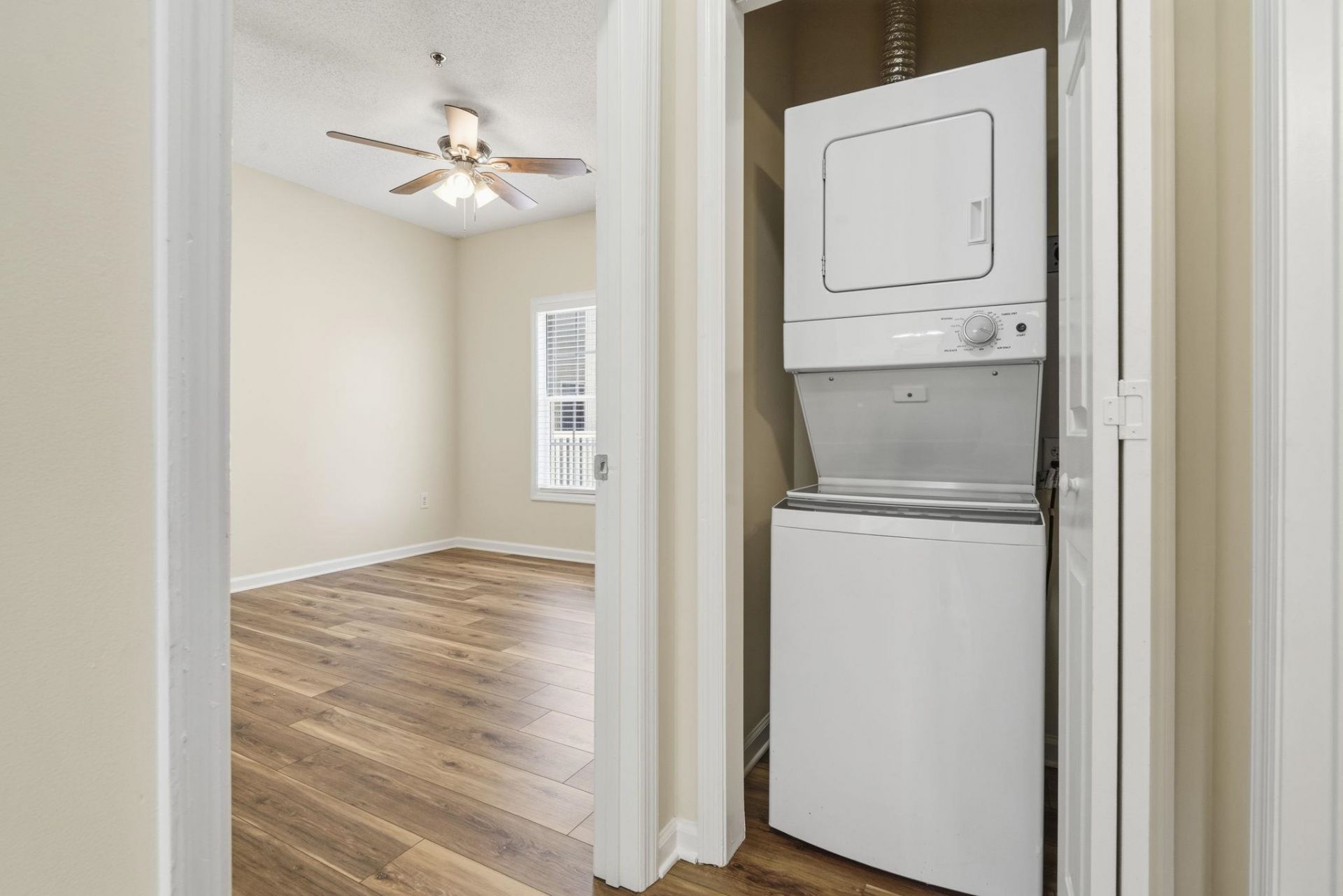 2050 Cross Gate Blvd. Photo 25