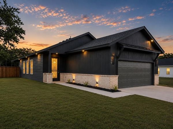 109 Sycamore Street, Hillsboro, TX 76645