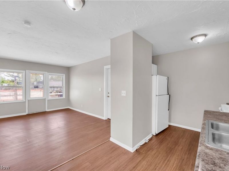 4657 Warner Road, Unit 4, Garfield Heights, OH 44125 Photo 7