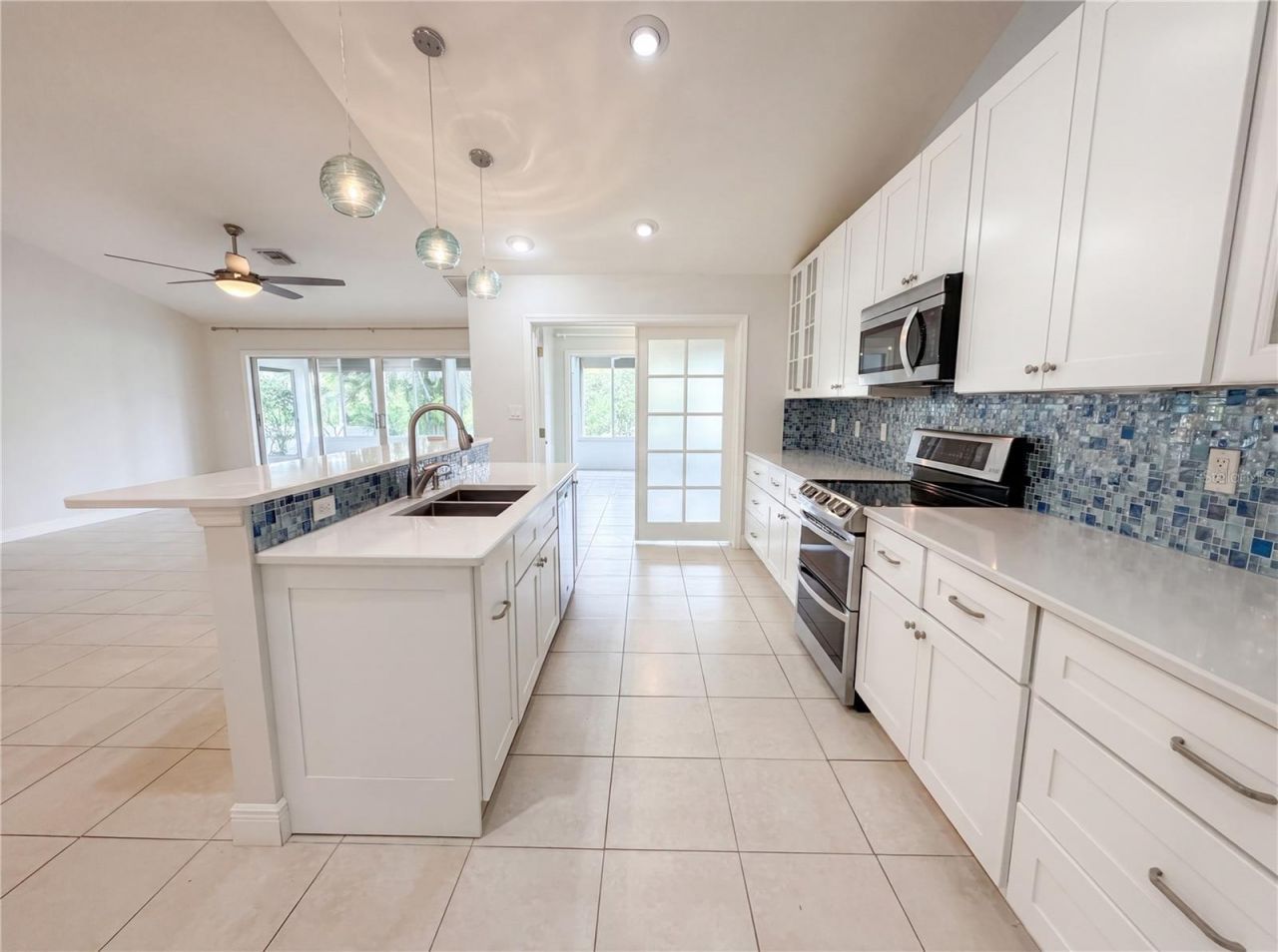 4816 61st Avenue Terrace W, Bradenton, FL 34210 Photo