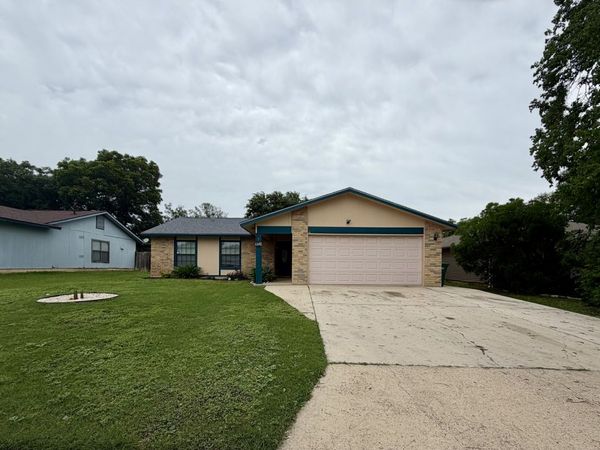 931 Hayloft Ln, San Antonio, TX 78245