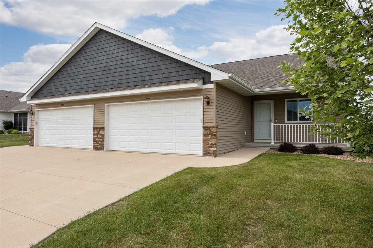 4422 Calder Dr, Marion, IA 52302 Main Photo