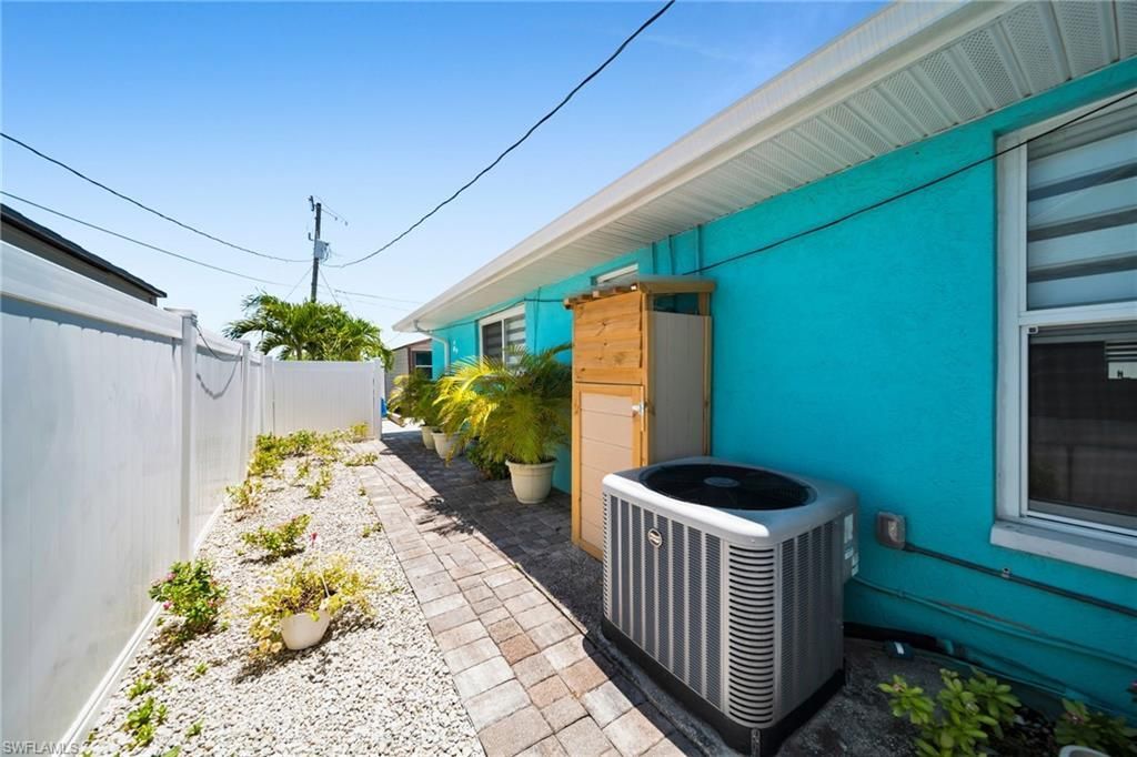 3221 SW 11th Pl , Cape Coral, FL 33914 Photo