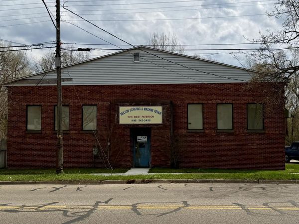 1015 W Paterson Street, Kalamazoo, MI 49007