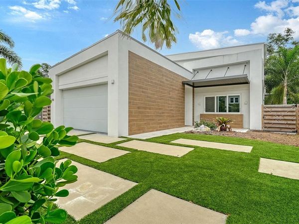 2138 HAWTHORNE STREET , SARASOTA, FL 34239
