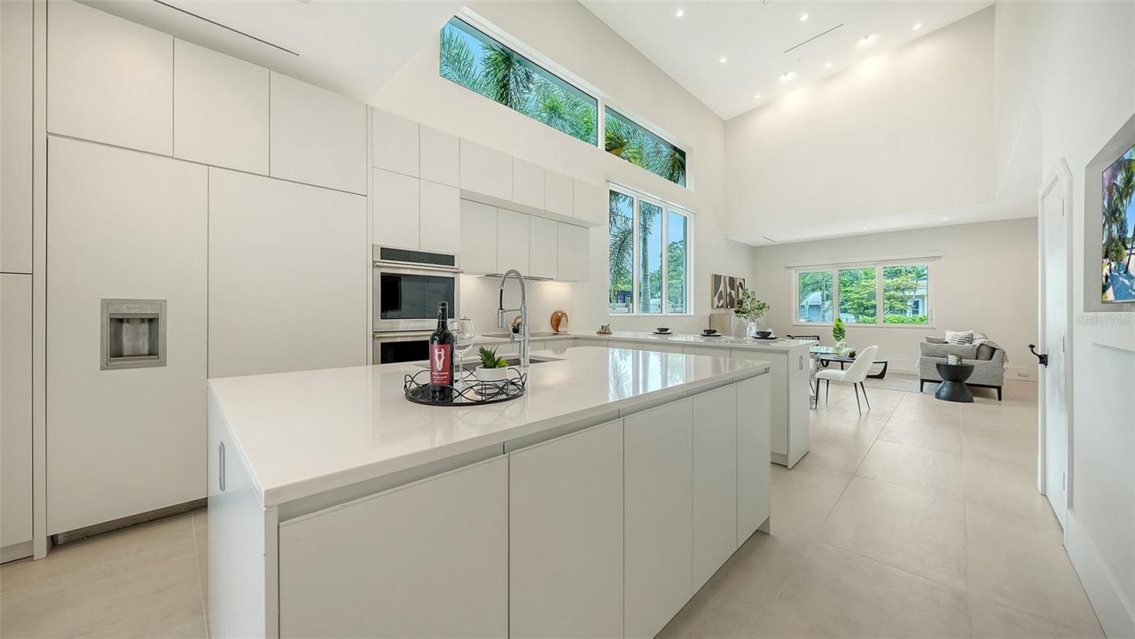 2138 Hawthorne Street, Sarasota, FL 34239 Photo