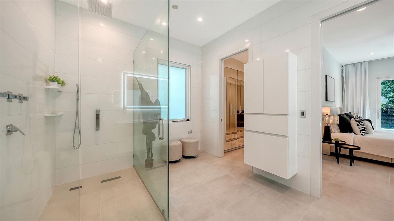 2138 Hawthorne Street, Sarasota, FL 34239 Photo