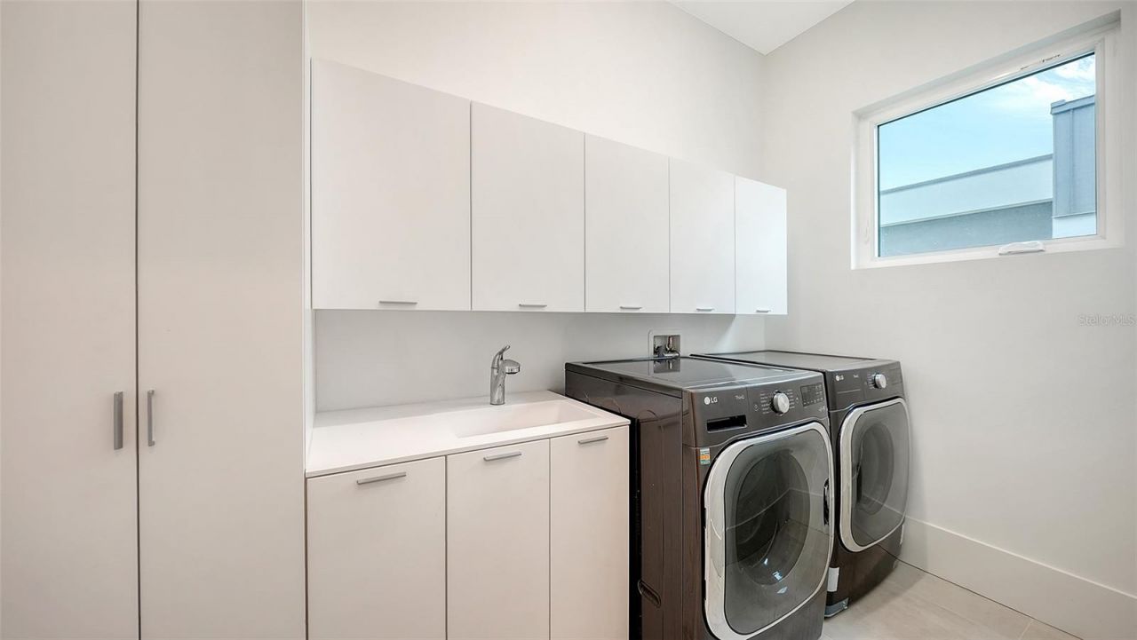 2138 Hawthorne Street, Sarasota, FL 34239 Photo