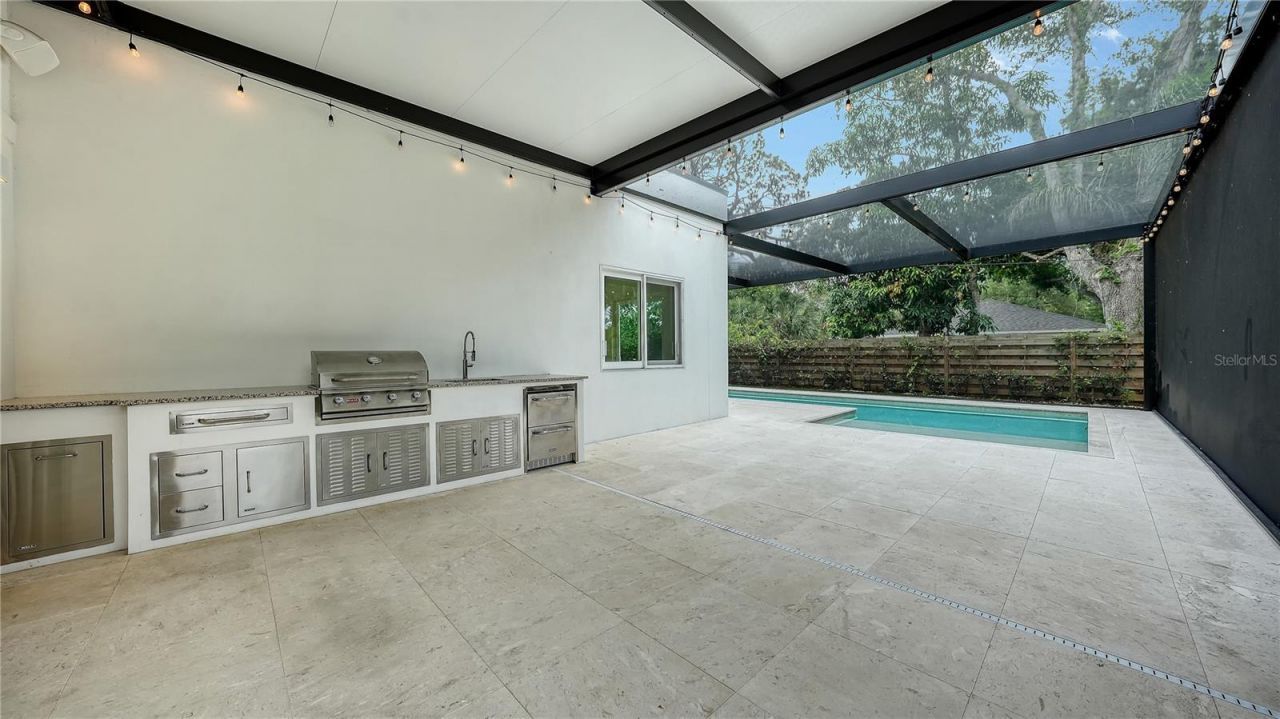 2138 Hawthorne Street, Sarasota, FL 34239 Photo