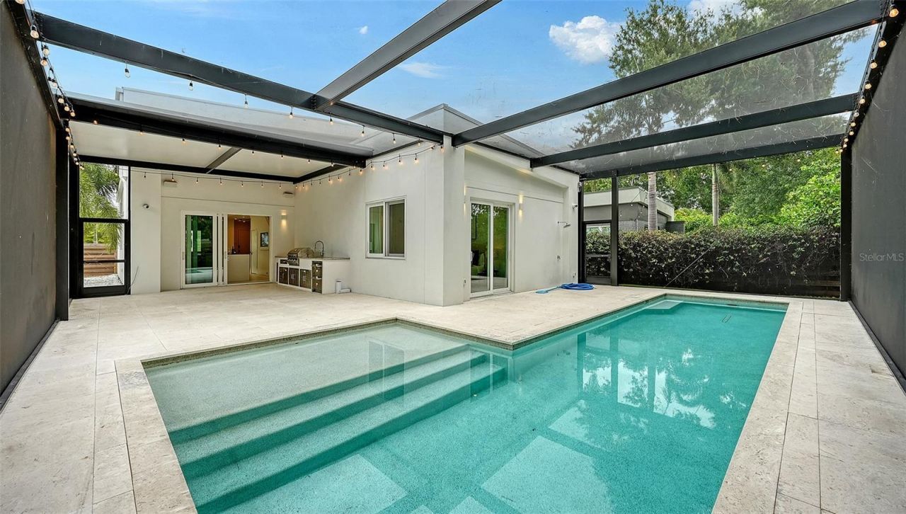 2138 Hawthorne Street, Sarasota, FL 34239 Photo