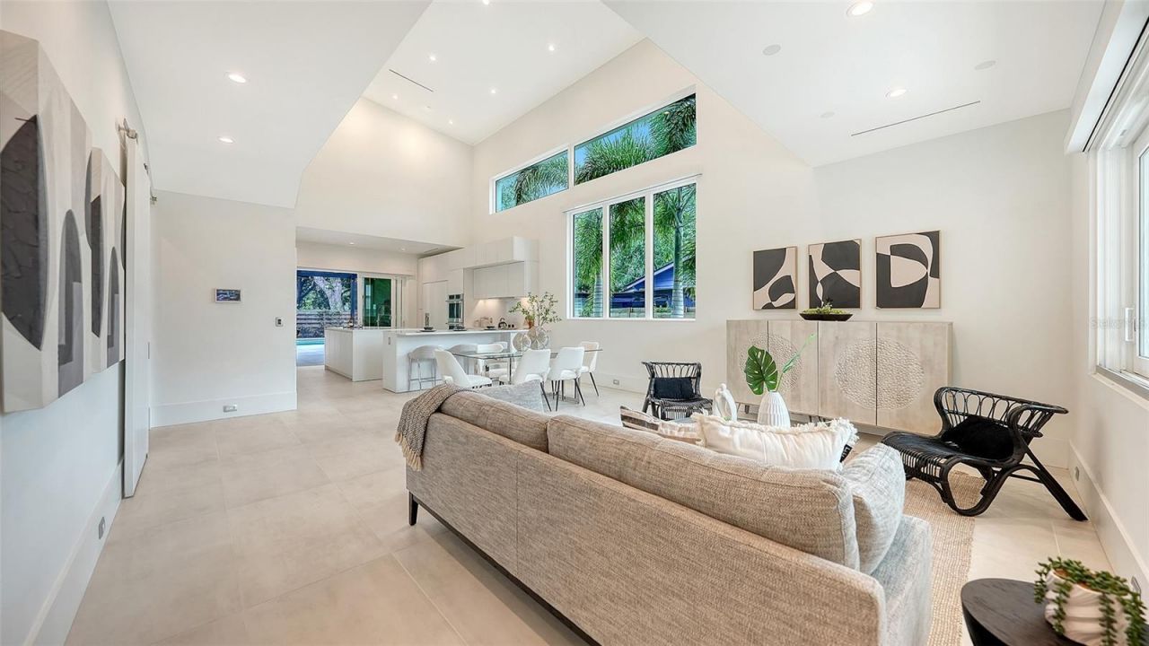 2138 Hawthorne Street, Sarasota, FL 34239 Photo