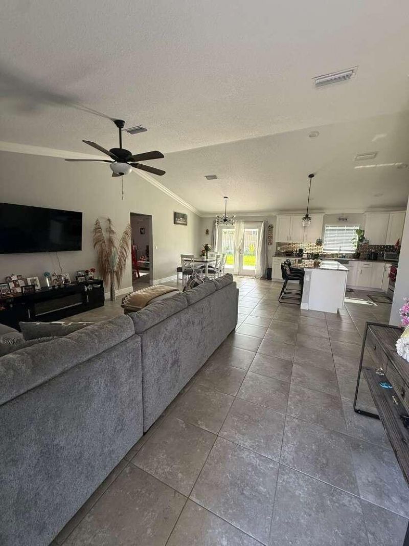 349 NW Hibiscus Street, Port Saint Lucie, FL 34983 Photo