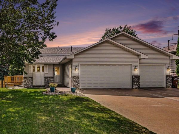 9340 Jarrod Avenue S, Cottage Grove, MN 55016