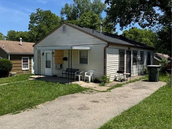 104 N Halloway Street, Dayton, OH 45417