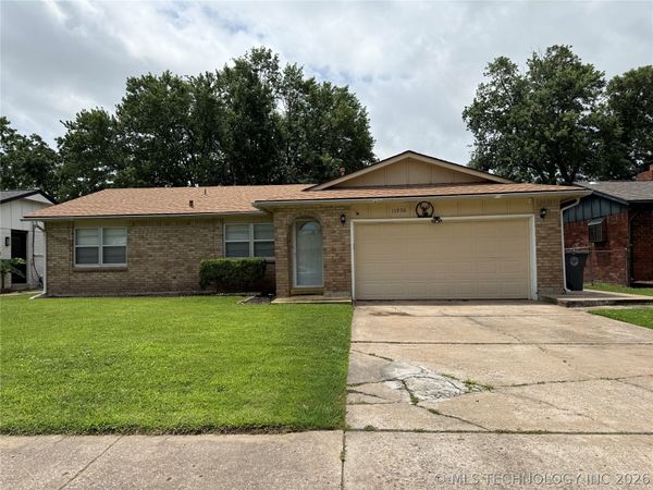 11936 E 37th Place, Tulsa, OK 74146