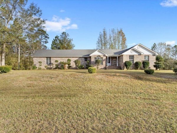 4 Makinley Ln., Lumberton, MS 39455