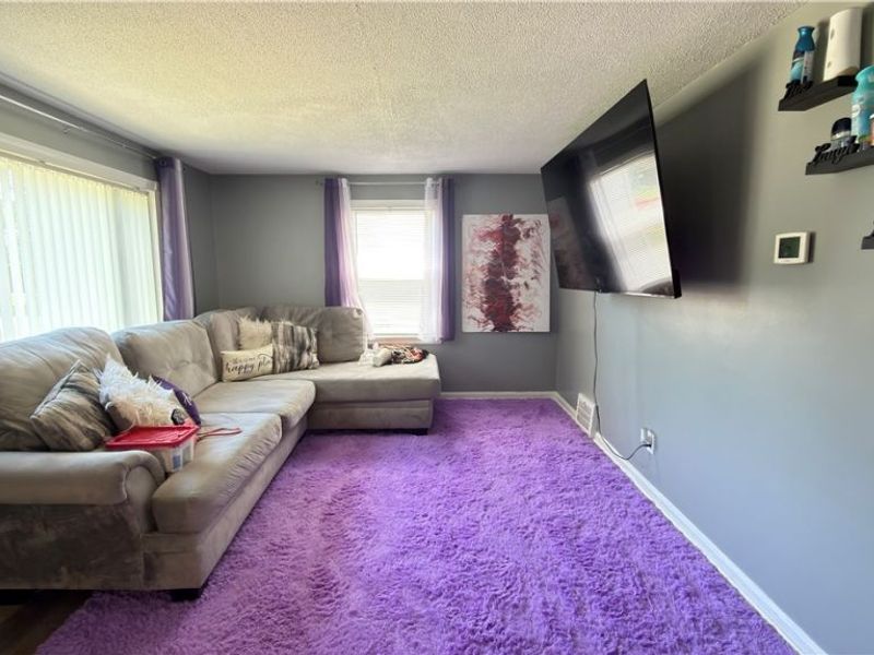 5596 South Boulevard, Maple Heights, OH 44137 Photo 2