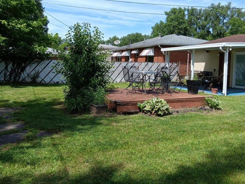 1587 Deporres Drive , Columbus, OH 43219 Photo 7