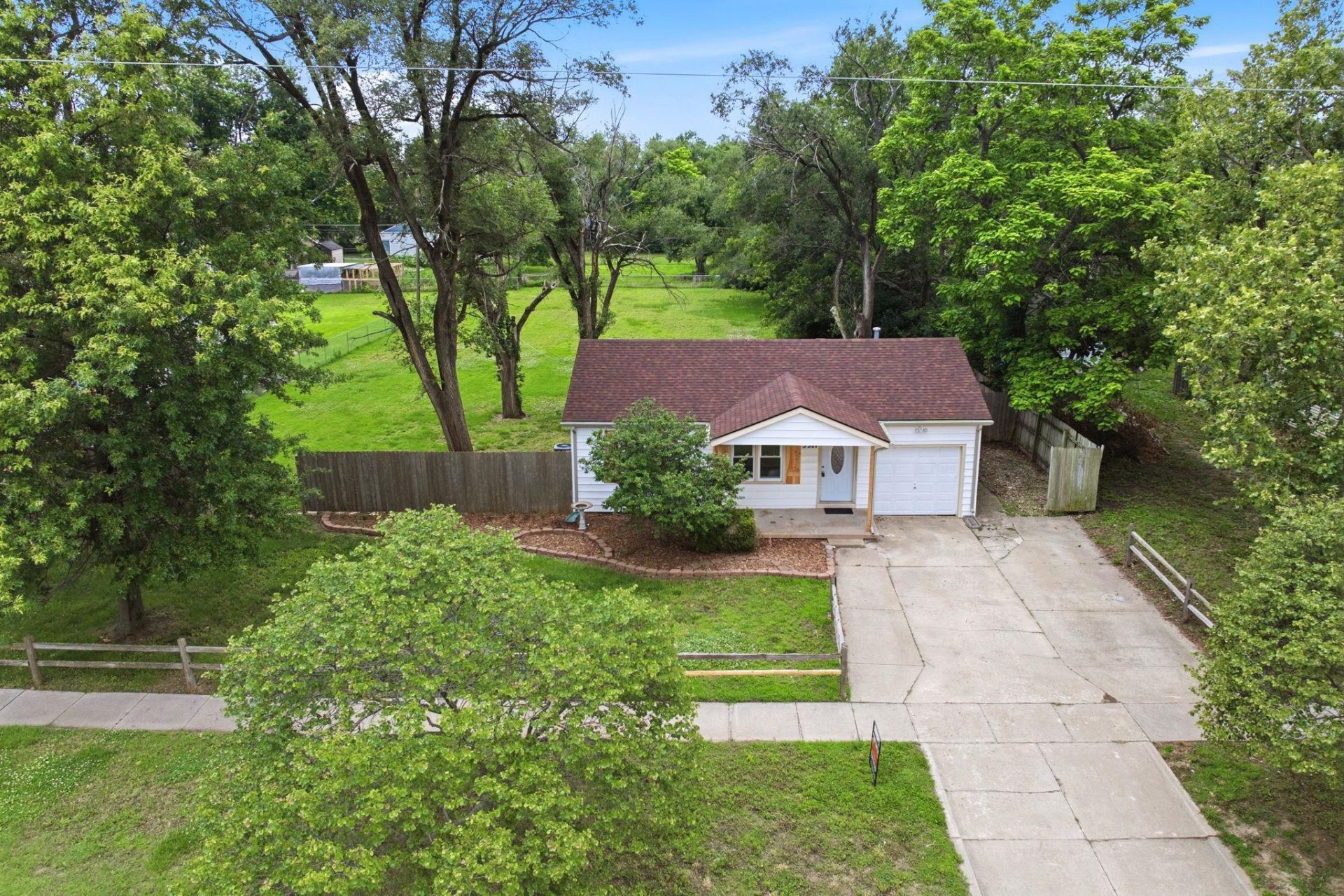 3317 W 9th St N, Wichita, KS 67203 Main Photo
