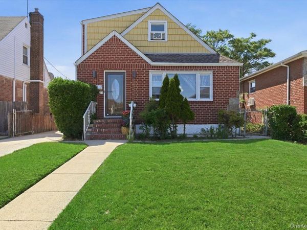 79 Wellington Road, Elmont, NY 11003