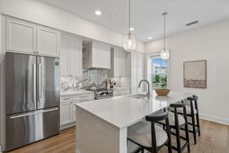 540 Helmsman Street photo 4