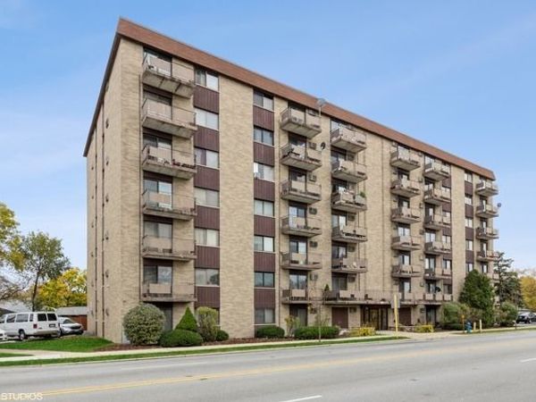 850 Des Plaines Avenue , Unit 504, Forest Park, IL 60130
