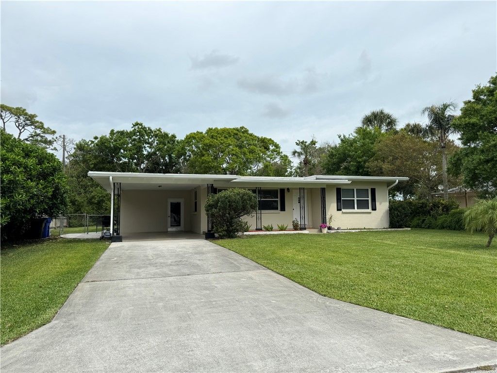 2026 15th Lane, Vero Beach, FL 32960 Photo