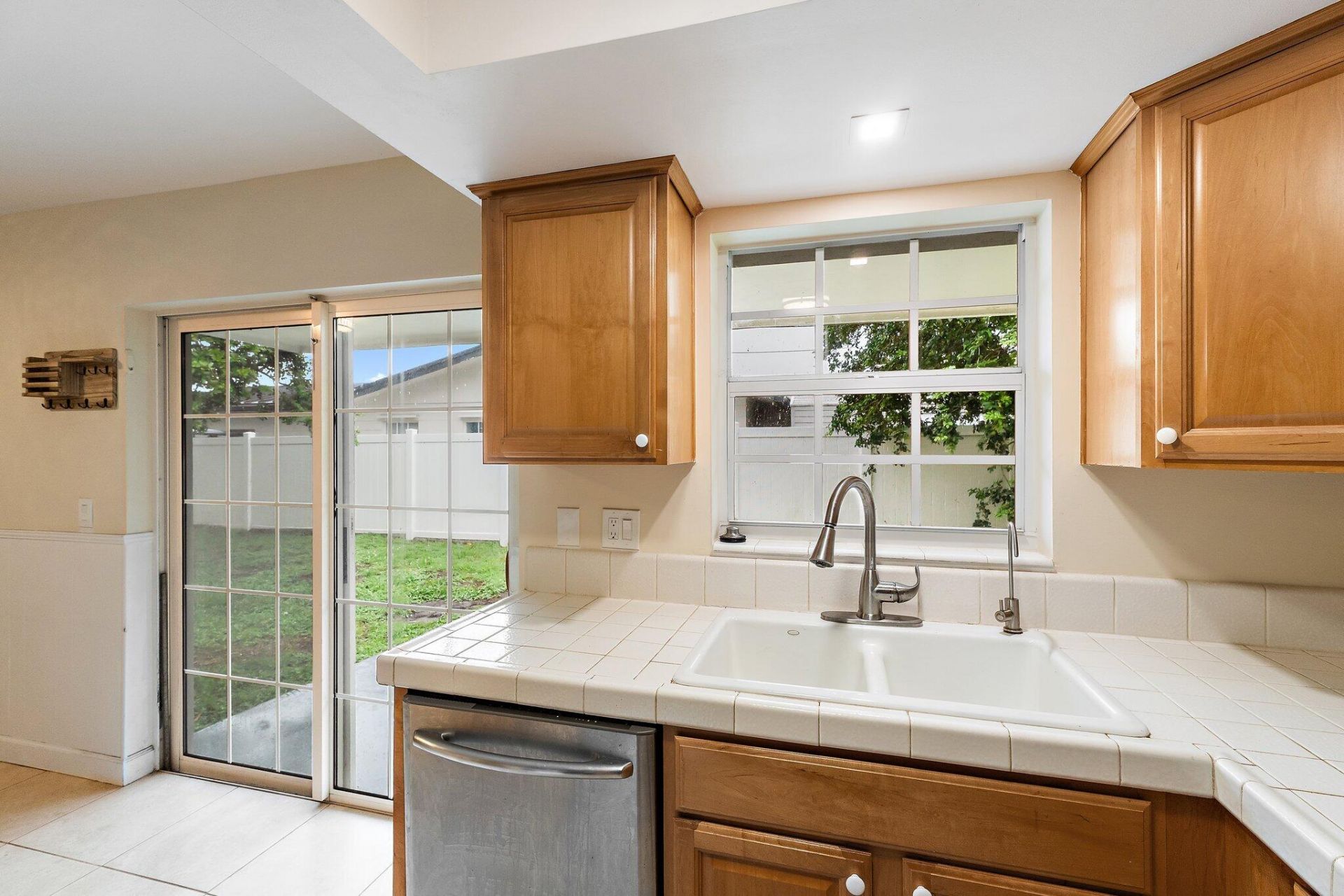 678 Riverside Drive, Palm Beach Gardens, FL 33410 Photo