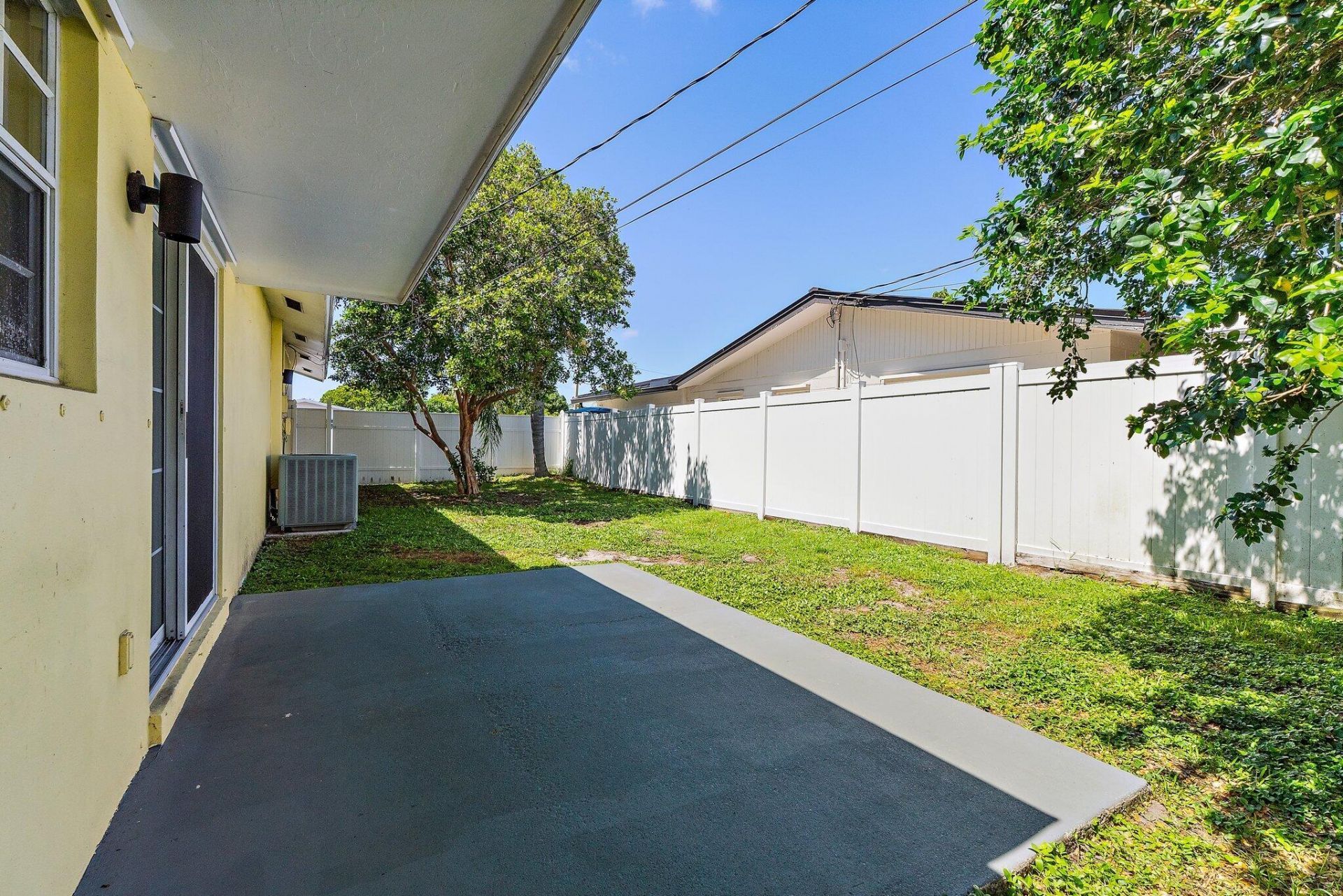 678 Riverside Drive, Palm Beach Gardens, FL 33410 Photo